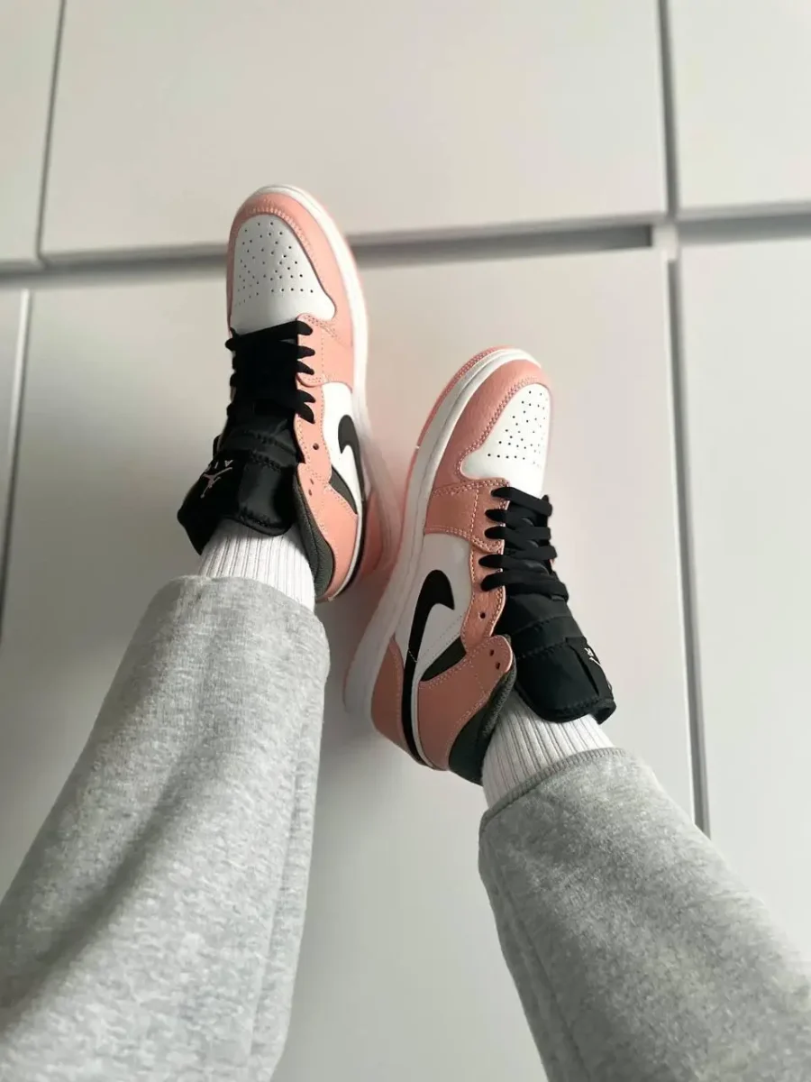 Nike Air Jordan 1 Mid Pink Quartz